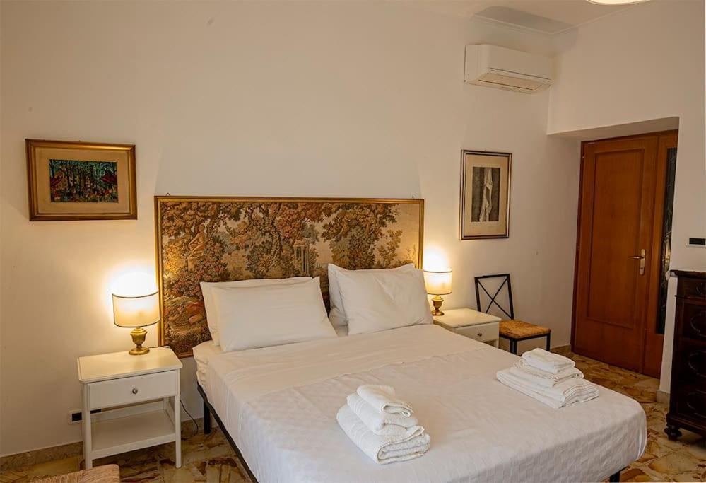Dimora Al Colosseo, 2 Bedrooms Rom Exterior foto